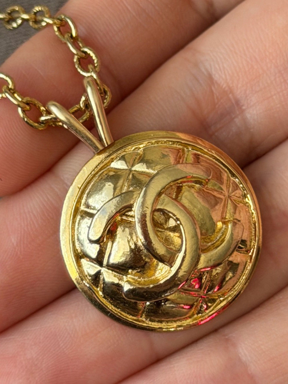 Vintage Gold-Tone Chanel Interlocking CC Pendant Necklace